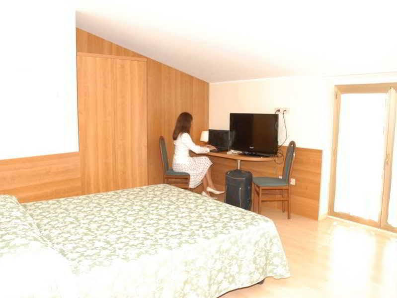 Hotel Sonia Aquilinia Bagian luar foto