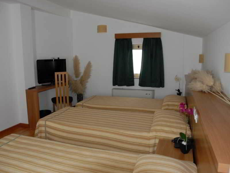 Hotel Sonia Aquilinia Bagian luar foto