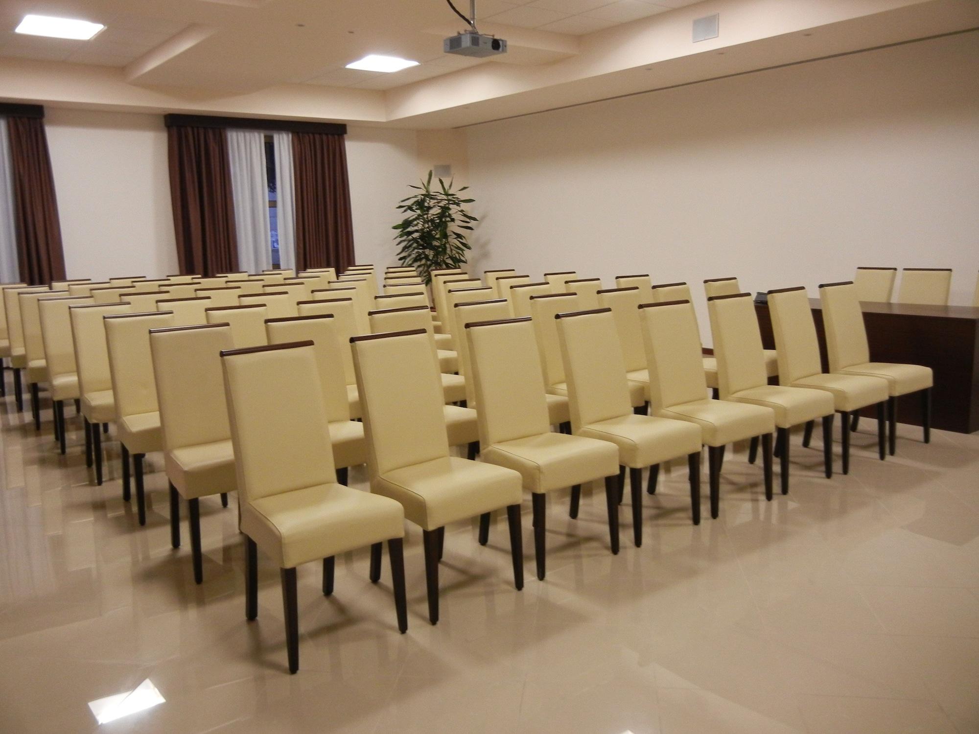 Hotel Sonia Aquilinia Bagian luar foto