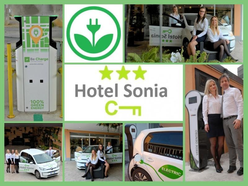 Hotel Sonia Aquilinia Bagian luar foto